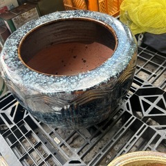 火鉢　大きめ　メダカ　金魚 直径42センチ 高さ32センチ 大きめの火鉢です。の画像