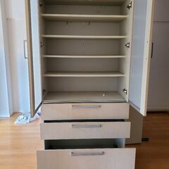 クリナップ製食器棚90cm（キッチンボード、カップボード）2台の画像