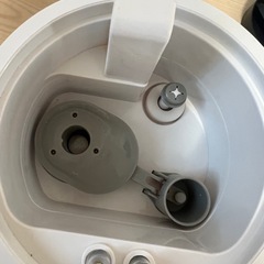 duux タワー型　超音波式加湿器　の画像