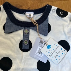 新品未使用タグ付き　80 Tシャツの画像