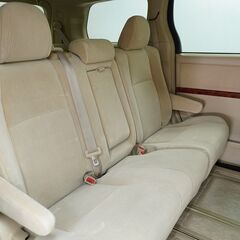 自社ローン専門の中古車販売店☆お気軽にご連絡くださいませ🌟の画像