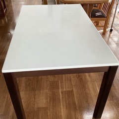 ダイニングテーブル【町田市再生家具】　252139の画像