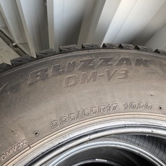 ブリヂストンタイヤ　バリ目　4本セットの画像