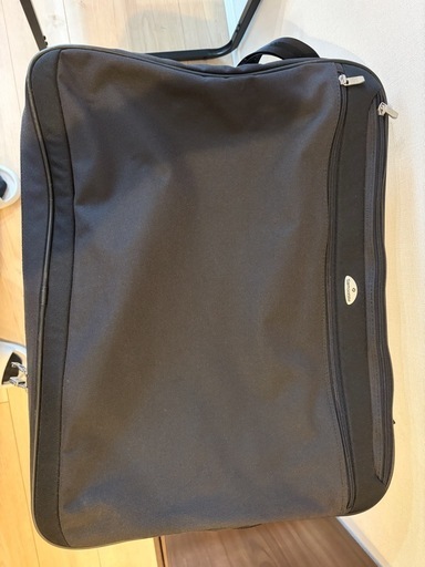 サムソナイトのスーツバッグ