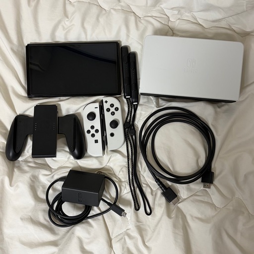 超美品 ? Nintendo Switch OLEDモデル 本体＋付属品完備 箱あり PayPay可✨ 