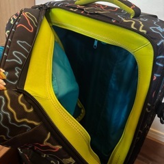 バートンのスーツケース　スノボ　アウトドアにいかがですか？の画像