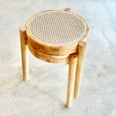 ※新品未使用 木製スツール 2脚セット 籐編み ラタンチェア 椅子 丸い 円型 チェアの画像