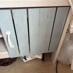 テレビ台二つの画像