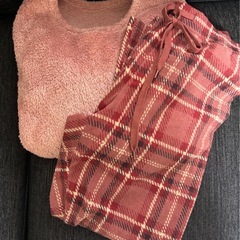 🌟お譲り先決定🌟ユニクロ フリースパジャマセット XLサイズの画像