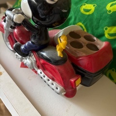 耳が折れてバイクのマフラーが壊れてますの画像