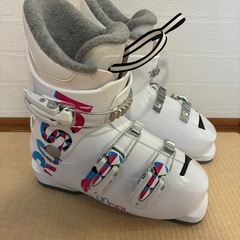 スキー靴22.5cmの画像