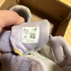 ニューバランス　13センチ　パープルの画像