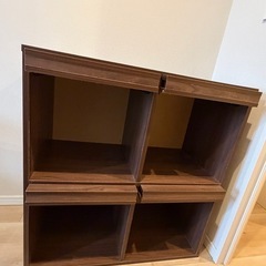収納棚の画像