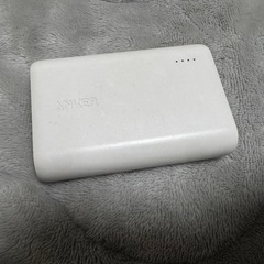 アンカーモバイルバッテリー　Anker PowerCore 10000 　白の画像