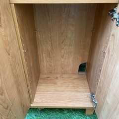 ベージュ　キャビネット　オフィスの画像