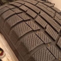 スタッドレスタイヤ16インチの画像