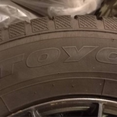 スタッドレスタイヤ16インチの画像