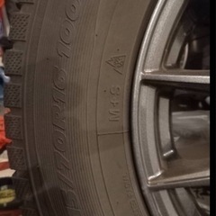 スタッドレスタイヤ16インチの画像