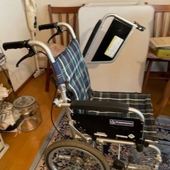 車椅子　軽量　介護用の画像