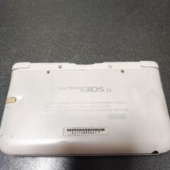 Nintendo　3DS　LL　SDカード有　タッチペン有　充電器有(USBタイプ)　ジャンク品　中古品の画像