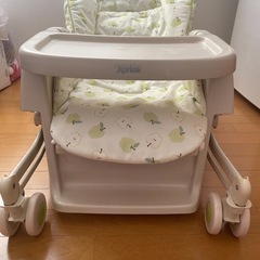 ハイローチェア　アップリカ　ユラリズムの画像