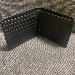 美品✨️BURBERRY二つ折り財布の画像