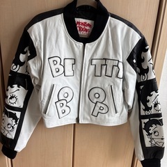 レザージャケット？の画像