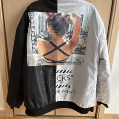 リバーシブルジャケットの画像