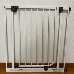 日本育児 ベビーズゲート　ホワイト 拡張フレーム付の画像