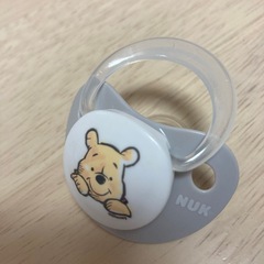 プーさんおしゃぶり　NUKの画像