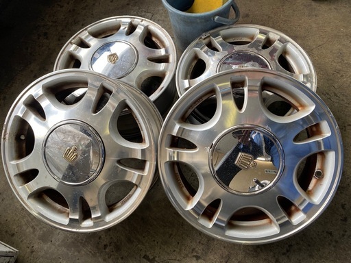 S10クラウン純正アルミホイール　15インチ5.5J マニアな方に　そこそこ綺麗？