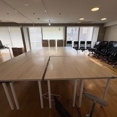 オフィスデスク、オフィスチェア一式の画像