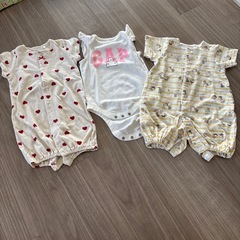新生児服50〜60 9着セット
の画像