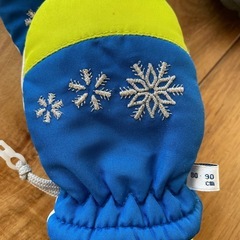 子供用雪山ブーツ、グローブの画像