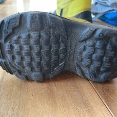 子供用雪山ブーツ、グローブの画像