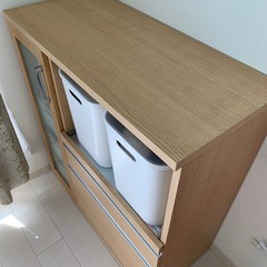 　食器棚　90cm✖️97cm✖️40cmの画像