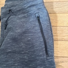 UNIQLOスウェットパンツの画像