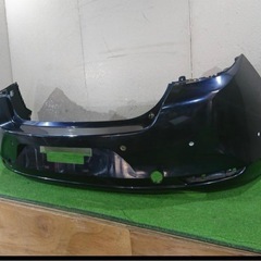 マツダ3 純正バンパー　マシングレーの画像
