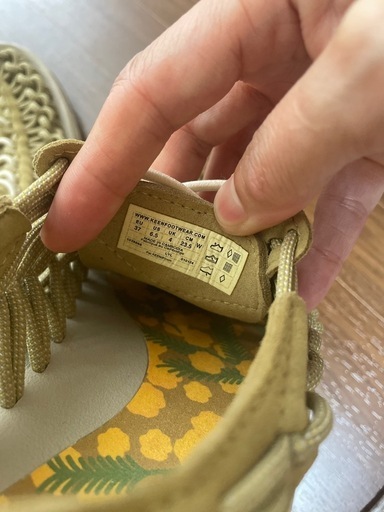 KEEN サンダル ミモザ