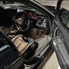 BMW3シリーズ 328i ラグジュアリー 禁煙車 ヘッドアップディスプレイ、キー2本、状態良好 320iの画像