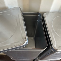 ②【決まりました】フタ付き 一斗缶 8缶の画像