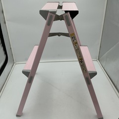 ピンク脚立　※部品欠け有りの画像