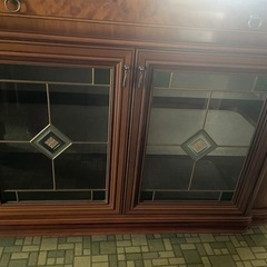 【引取限定】収納棚　アンティーク調キャビネット　サイドボードの画像