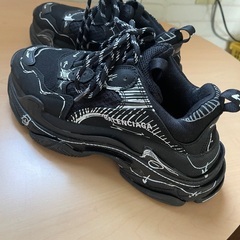 バレンシアガ？ balenciaga スニーカー25cmの画像