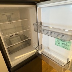 【購入者決まりました】冷蔵庫 146L 2ドア 右開き マットチャコール　MITSUBISHI MR-P15F-H の画像