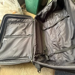 キャリーケース
の画像