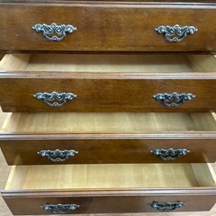 ☆ドリーム荒牧店☆ジモティー割引有☆【クリーニング済み】アンティーク5段チェスト　現状販売の画像