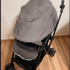 コンビベビーカーの画像