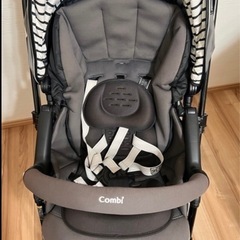 コンビベビーカーの画像