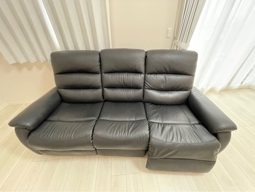 【至急】10月30日引き取り可能な方限定！！電動リクライニング３人掛けソファー金額交渉可！